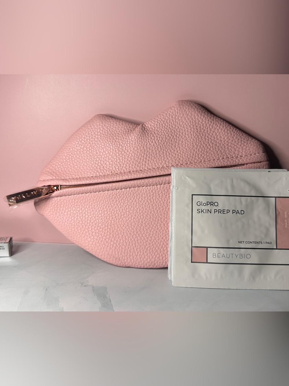 BEAUTYBIO Pink Lip-Shaped makeup Bag - with 5 skin prep pad